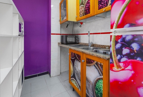 Resale - Apartment / flat - Torrevieja - Playa de los Locos