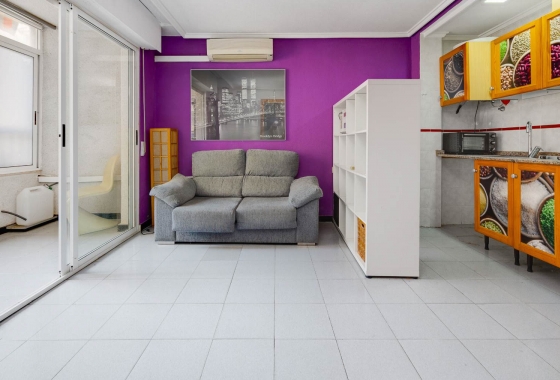 Resale - Apartment / flat - Torrevieja - Playa de los Locos