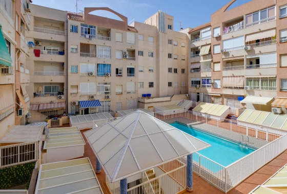 Resale - Apartment / flat - Torrevieja - Playa de los Locos