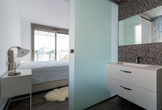 Neue Gebäude - Chalet - Orihuela