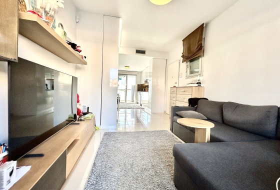 Resale - Apartment / flat - Torrevieja - Costa Blanca