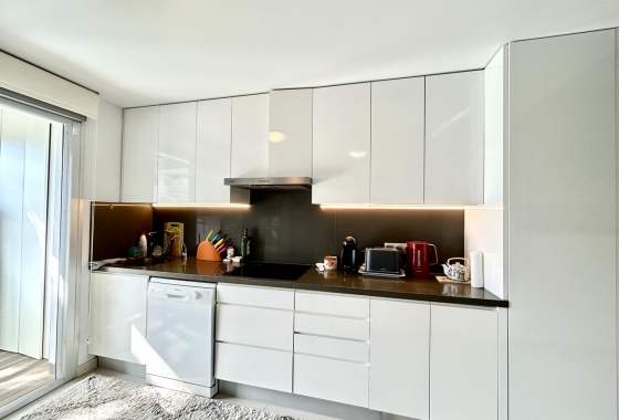 Resale - Apartment / flat - Torrevieja - Costa Blanca