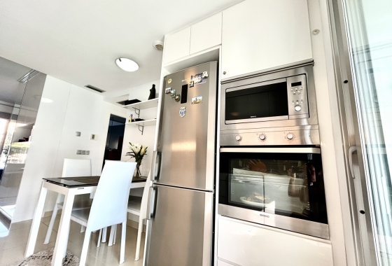 Resale - Apartment / flat - Torrevieja - Costa Blanca