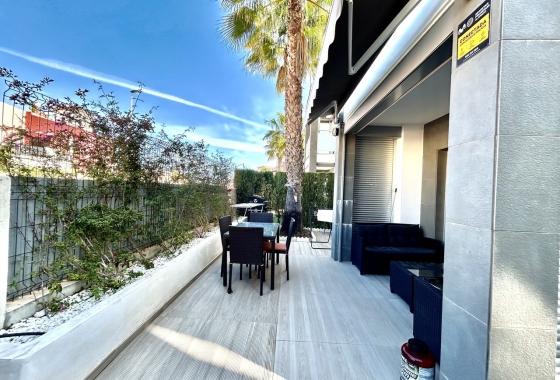 Resale - Apartment / flat - Torrevieja - Costa Blanca