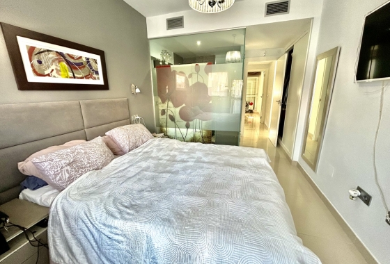 Resale - Apartment / flat - Torrevieja - Costa Blanca