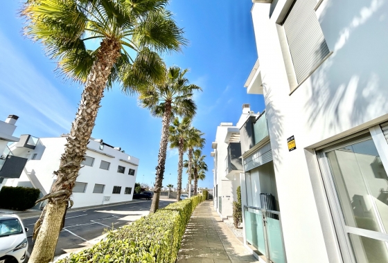 Resale - Apartment / flat - Torrevieja - Costa Blanca