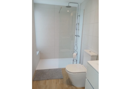 Wiederverkauf - Wohnung - Torrevieja - Punta Prima