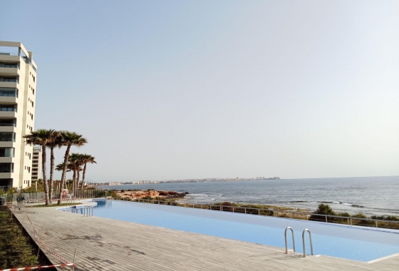 Wiederverkauf - Wohnung - Torrevieja - Punta Prima