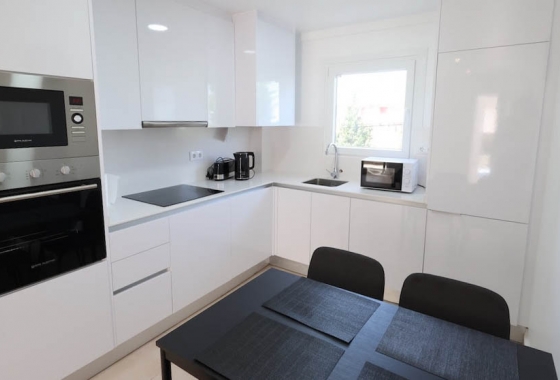 Resale - Bungalow - Orihuela Costa - La Zenia