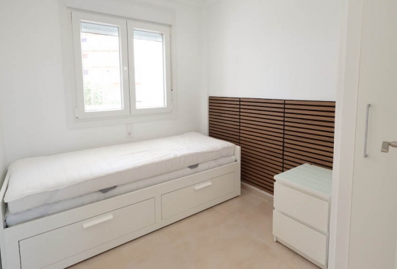 Resale - Bungalow - Orihuela Costa - La Zenia