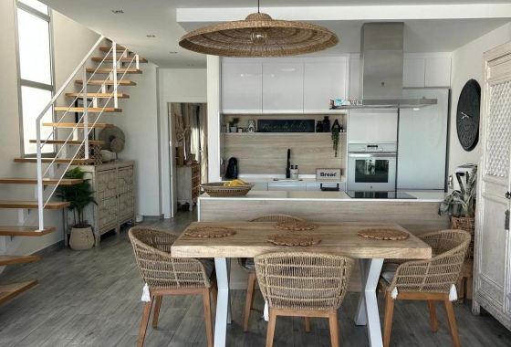 Resale - Villa - Daya Vieja - Costa Blanca