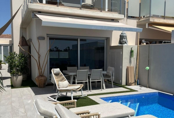 Resale - Villa - Daya Vieja - Costa Blanca
