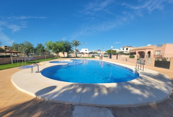 Resale - Townhouse - Los Montesinos - Los Montesinos - Urb. La Herrada