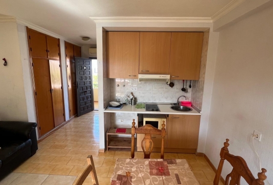 Resale - Studio - Torrevieja - Urb. Rosaleda