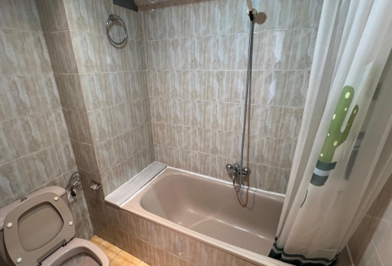 Resale - Studio - Torrevieja - Urb. Rosaleda