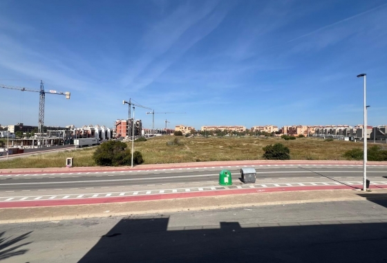 Resale - Studio - Torrevieja - Urb. Rosaleda