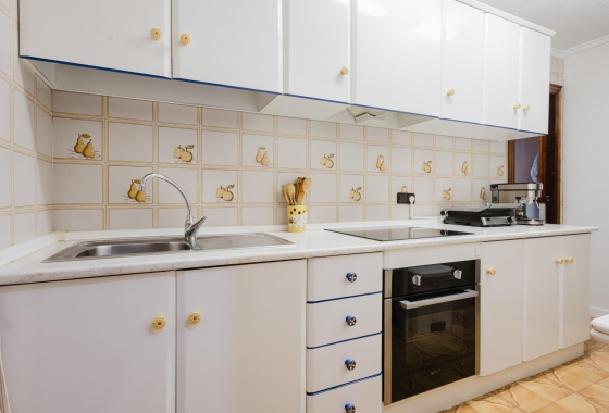 Resale - Apartment / flat - Torrevieja - Costa Blanca