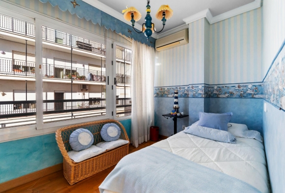 Resale - Apartment / flat - Torrevieja - Costa Blanca