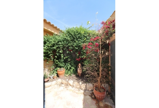 Resale - Finca - Hondón de las Nieves - Inland