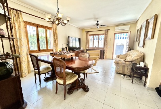 Перепродажа - Вилла - Orihuela Costa - Costa Blanca