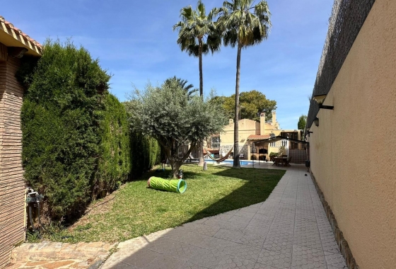 Revente - Villa - Torrevieja - Los Balcones - Los Altos del Edén