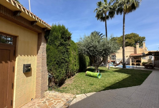 Revente - Villa - Torrevieja - Los Balcones - Los Altos del Edén