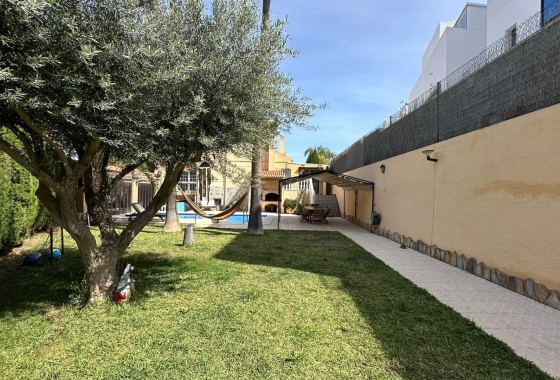 Revente - Villa - Torrevieja - Los Balcones - Los Altos del Edén