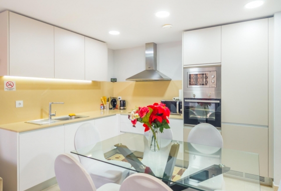 Resale - Apartment / flat - Torrevieja - Estacion De Autobuses