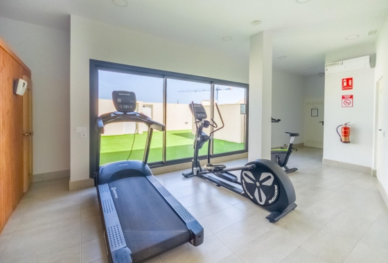 Resale - Apartment / flat - Torrevieja - Estacion De Autobuses