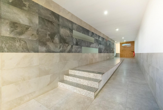 Resale - Apartment / flat - Torrevieja - Estacion De Autobuses