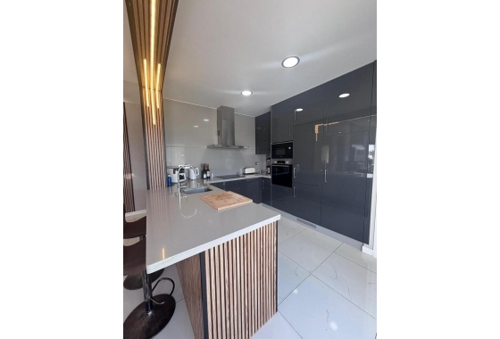 Resale - Villa - Orihuela Costa - Costa Blanca