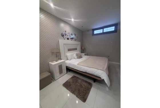 Resale - Villa - Orihuela Costa - Costa Blanca