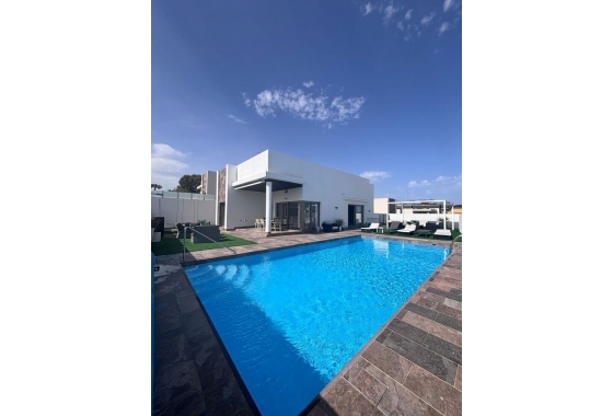 Resale - Villa - Orihuela Costa - Costa Blanca