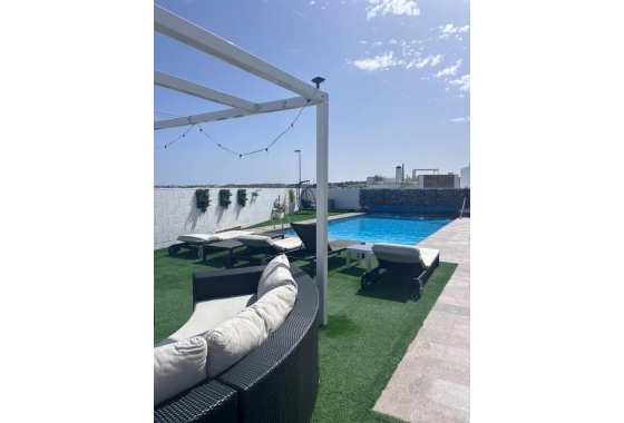 Resale - Villa - Orihuela Costa - Costa Blanca