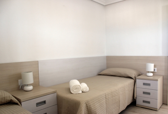 Resale - Apartment / flat - Mil Palmeras - Costa Blanca