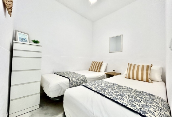 Resale - Apartment / flat - Orihuela Costa - Costa Blanca