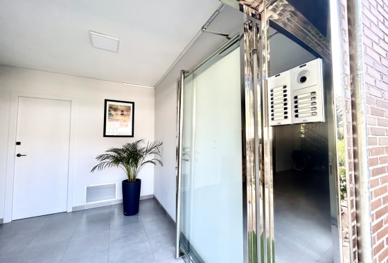 Resale - Apartment / flat - Orihuela Costa - Costa Blanca