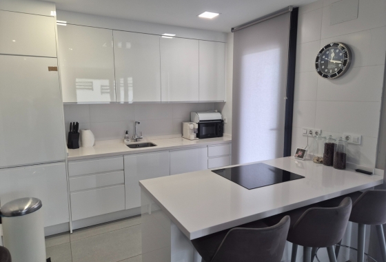 Resale - Chalet - Torrevieja - Los Balcones