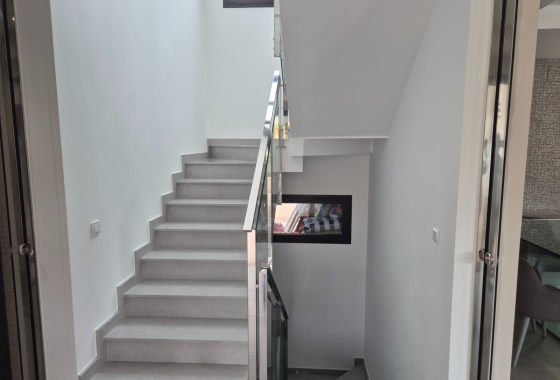 Resale - Chalet - Torrevieja - Los Balcones