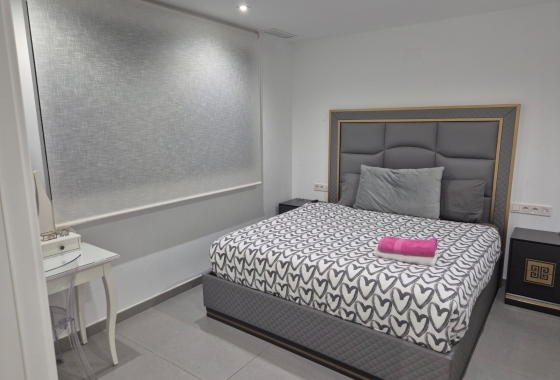 Resale - Chalet - Torrevieja - Los Balcones