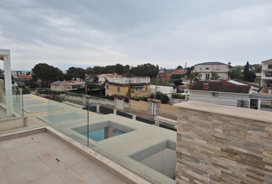 Resale - Chalet - Torrevieja - Los Balcones