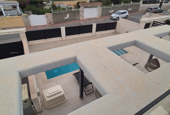 Resale - Chalet - Torrevieja - Los Balcones