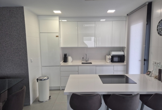 Resale - Chalet - Torrevieja - Los Balcones