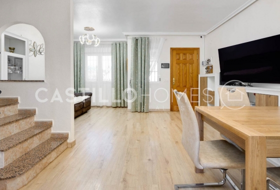 Revente - Maison de ville - Torrevieja - aguas nuevas