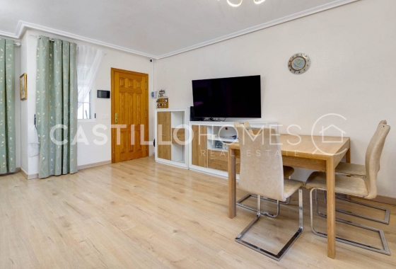 Revente - Maison de ville - Torrevieja - aguas nuevas