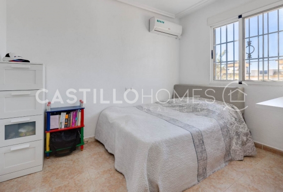 Revente - Maison de ville - Torrevieja - aguas nuevas