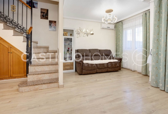 Revente - Maison de ville - Torrevieja - aguas nuevas