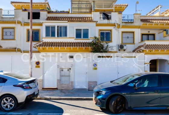 Revente - Maison de ville - Torrevieja - aguas nuevas