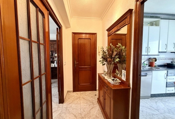 Återförsäljning - Lägenhet / lägenhet - Torrevieja - Costa Blanca