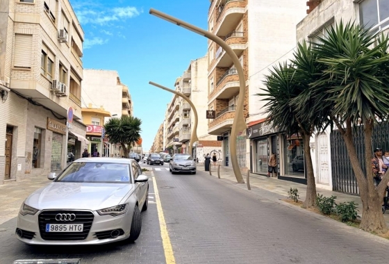Återförsäljning - Lägenhet / lägenhet - Torrevieja - Costa Blanca